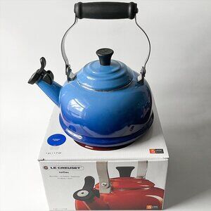 Le Creuset Enamel 1.7 Qt Whistling Tea Kettle Blueberry Ombre Blue